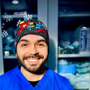 Dr. Estivi López – Odontología